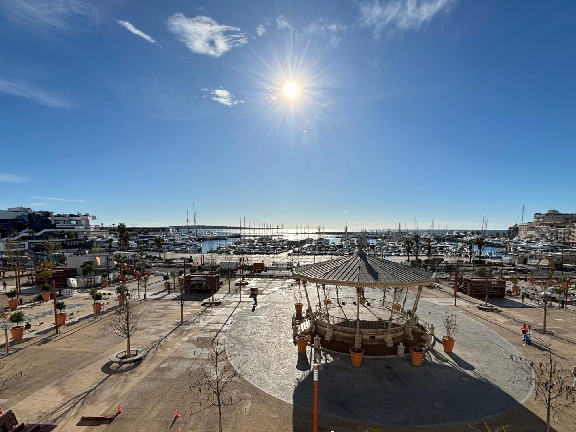 Cannes : Agreable Et Lumineux Appartement Vue Mer Экстерьер фото